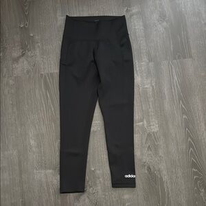 Adidas Size Small Black High-Waisted Leggings